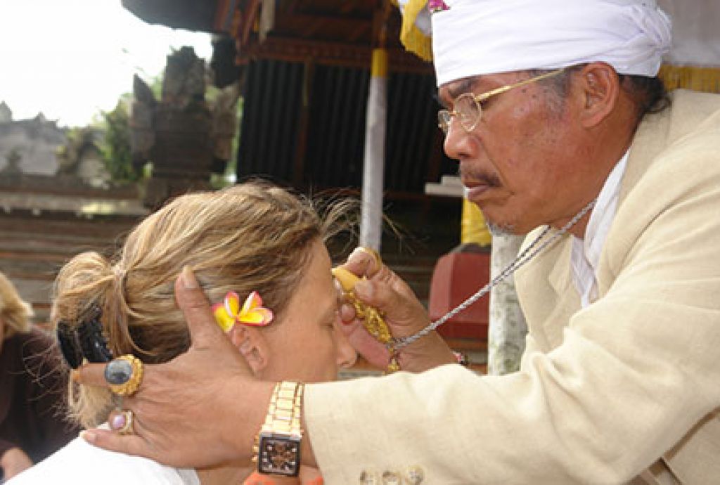 bali-home-immo-traditional-healing-bali