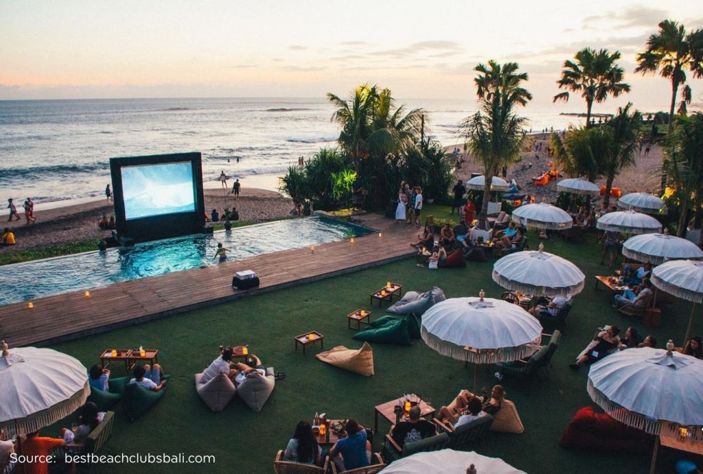 bali-home-immo-la-vie-nocturne-a-batu-bolong-ou-sortir-le-soir-a-canggu