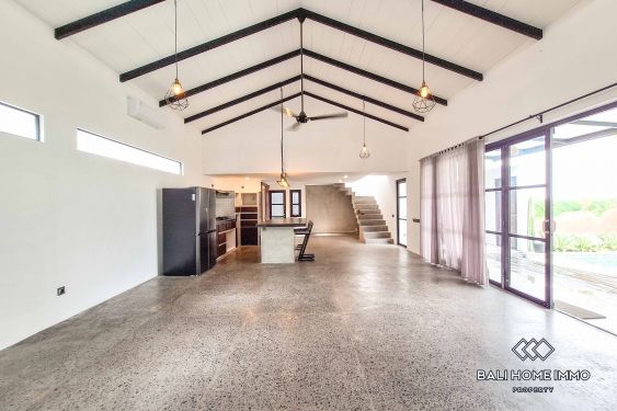 Image 3 from 2 + 1 Bedroom Villa with Rooftop for Sale and Rental in Umalas Kuwum