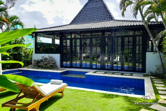 Image 1 from Villa Joglo de 2 chambres à louer près de la plage de Berawa à Bali