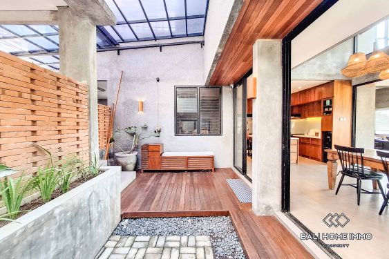 Image 2 from Dijual dan Disewakan Villa Keluarga 3 + 2 Kamar di Tumbak Bayuh Bali