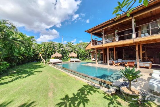 Image 3 from 3 bedroom villa with spacious garden for rent walking distance to Seseh Beach