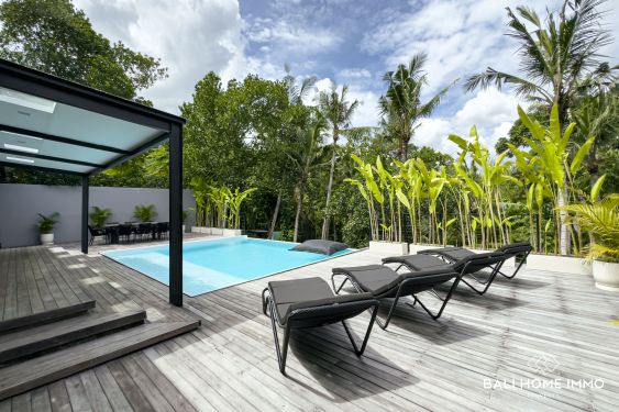 Image 1 from Modern 3 bedroom Family villa with Garden for sale leasehold in Kedungu
