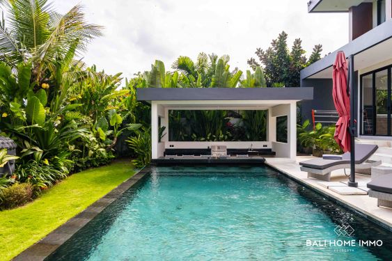 Image 2 from 3 bedroom family villa with ricefield and ocean view in Seseh Beachside