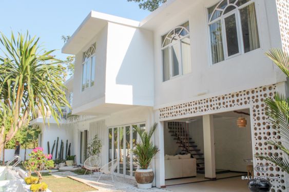 Image 2 from Modern 4 Bedroom Villa for Sale Leasehold in Bali Uluwatu