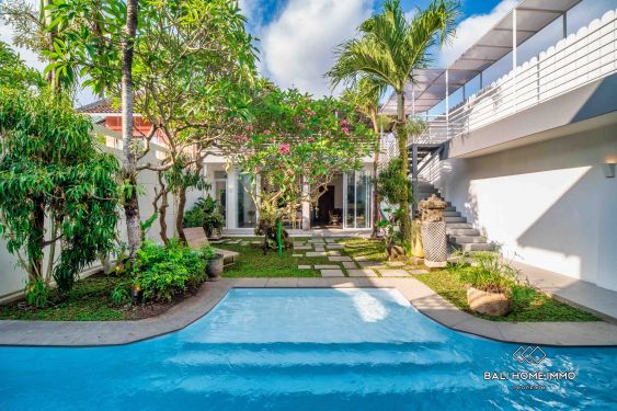 Image 1 from Villa 4 Kamar Modern Disewakan di pusat Trendy Berawa, Canggu