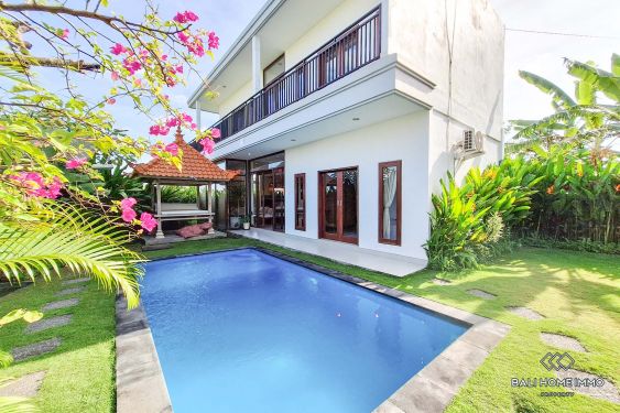 Image 1 from Villa 3 chambres avec jardin à louer à Tumbak Bayuh Bali