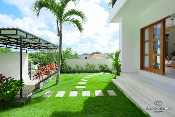 Image 2 from 3 Bedroom Villa For Rental in Uluwatu Bali near Padang Padang Beach