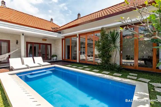 Image 3 from 3 Bedroom Villa for Sale in Bali Canggu Batu Bolong