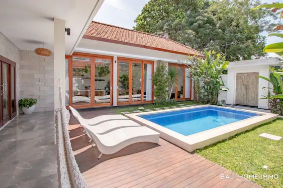Image 2 from 3 Bedroom Villa for Sale in Bali Canggu Batu Bolong