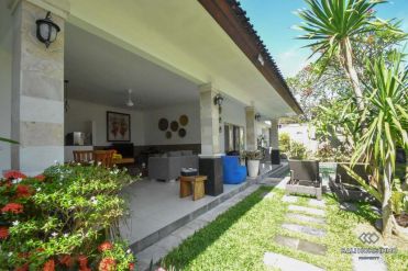 Image 3 from 3 Bedroom Villa for Yearly Rental in Bali Berawa