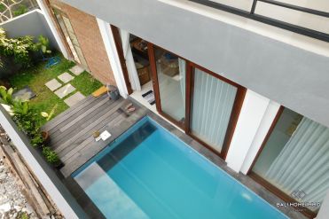 Image 2 from VILLA 3 KAMAR TIDUR DISEWAKAN TAHUNAN DI PERERENAN