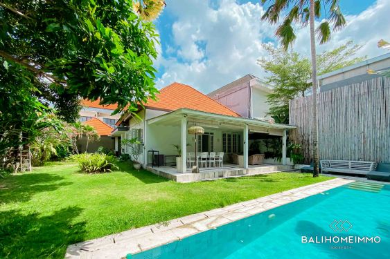Image 2 from Villa 3 Kamar dengan taman Disewakan Tahunan di Berawa