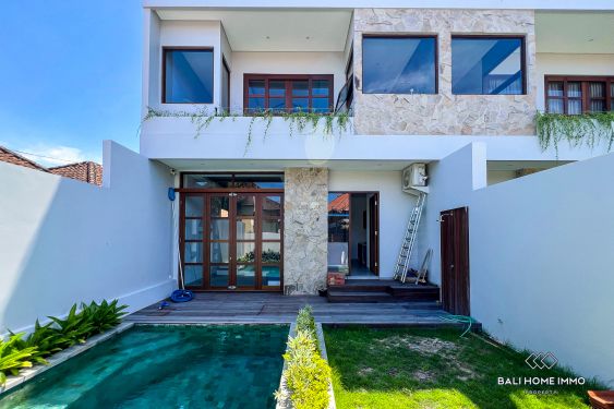 Image 1 from Vila 3 Kamar dengan Bar Atap Dijual dan Disewakan di Tepi Pantai Pererenan