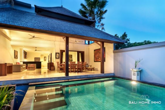 Image 1 from VILLA 3 KAMAR TIDUR DI KOMPLEKS YANG TENANG UNTUK DIJUAL SECARA HAK MILIK DI BALI JIMBARAN