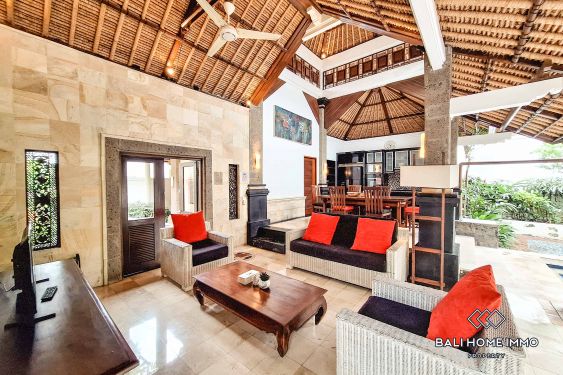 Image 3 from Disewakan Villa 4 Kamar jarak berjalan kaki dari Pantai Batu Belig