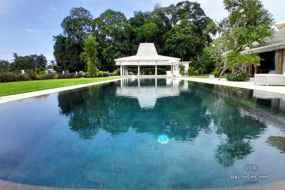 Image 1 from 4 Bedroom Family Villa with Ricefield View For Rent in Buwit Tabanan Bali