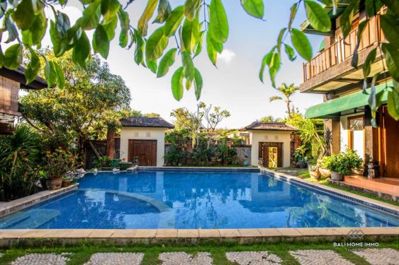 Image 2 from 4 Bedroom Mansion Style Villa to Renovate for Sale in Bali Umalas