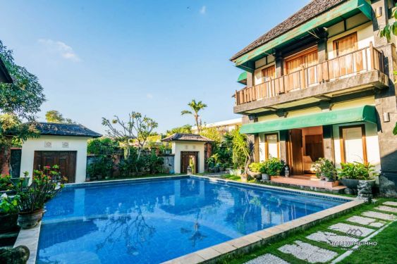 Image 1 from 4 Bedroom Mansion Style Villa to Renovate for Sale in Bali Umalas