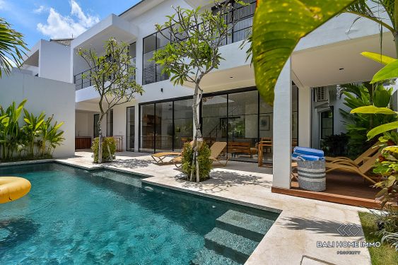 Image 1 from 4 Bedroom Modern Designed Villa For Rent in Umalas