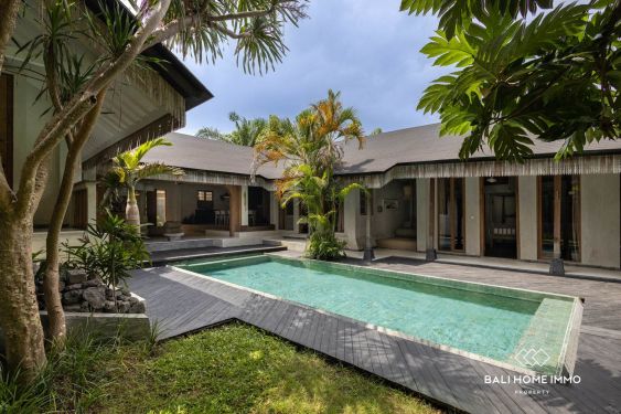 Image 1 from Villa familiale de 4 chambres à coucher à vendre à Berawa Bali