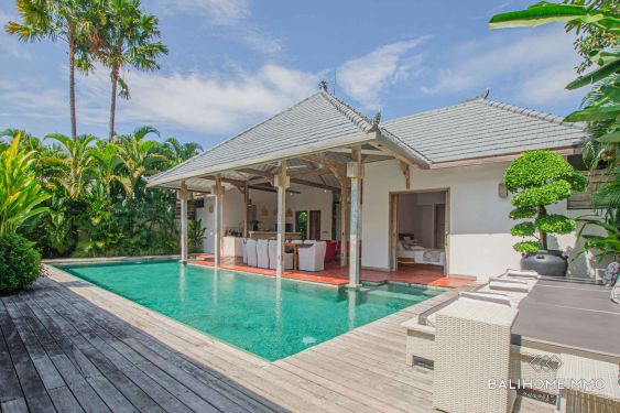 Image 1 from 4 Bedroom Villa For sale Leasehold in Seminyak Bali