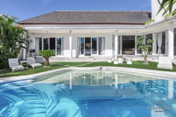 Image 2 from Villa familiale de 5 chambres avec jardin à vendre et à louer à Batu Bolong