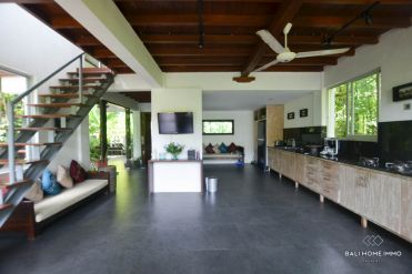 Image 3 from 5 Bedroom Villa for Yearly Rental  in Tanah Lot area