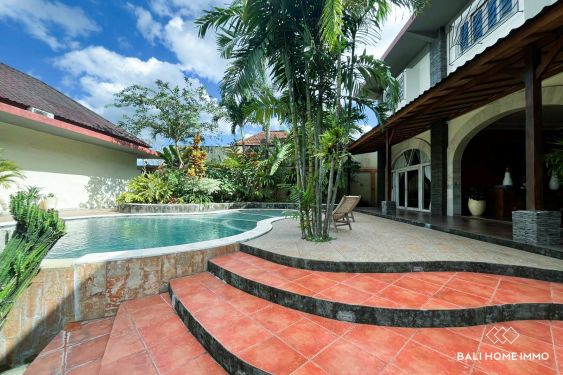 Image 2 from 6 Bedroom Family Villa with Garden for sale in Kaba Kaba