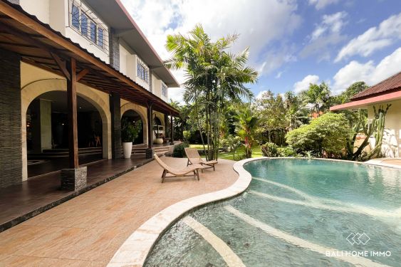 Image 1 from 6 Bedroom Family Villa with Garden for sale in Kaba Kaba