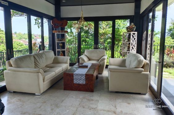 Image 3 from 6 Bedroom Villa for Yearly Rental in Uluwatu