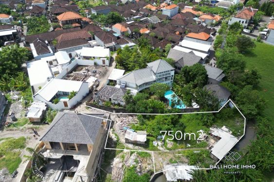 Image 3 from Dijual Tanah 7,5 are di Pinggir Sungai, Kerobokan