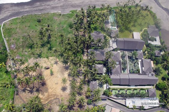 Image 3 from 76 ARE BEACHFRONT LAND FOR SALE IN BALI CEMAGI-SESEH