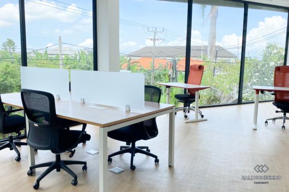 Image 3 from Un espace pour dix personnes dans un tout nouvel espace de coworking à Berawa Bali