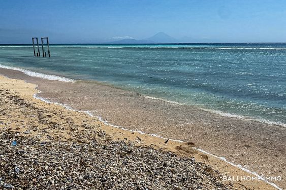 Image 2 from Beachfront land for sale in Gili Trawangan