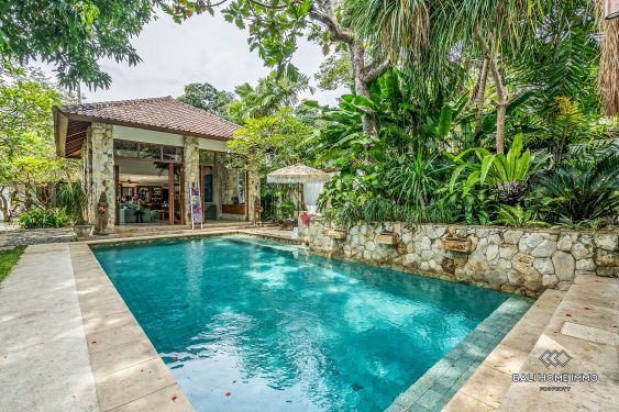 Image 1 from Belle villa de 3 chambres à louer à l'année à Bali Seminyak Près de la plage Double Six