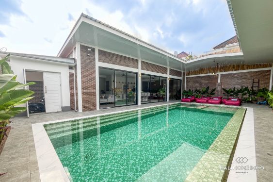 Image 1 from Villa moderne de 3 chambres à louer à Kerobokan