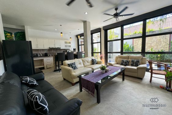 Image 2 from Charming 3 Bedroom Villa for Rentals in Bali Kuta Legian
