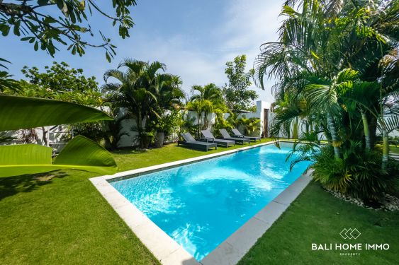 Image 2 from Charming 3 Bedroom Villa with Garden for Sale Leasehold in Bali Batu Belig