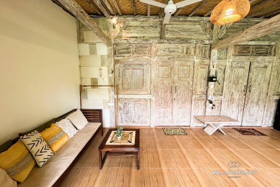 Image 3 from Charmante Villa Joglo de 2 Chambres dans le Résidentiel de Canggu