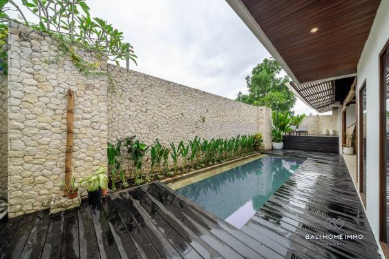 Image 2 from CHIC TROPICAL 2-BEDROOM VILLA FOR RENT IN ULUWATU NEAR PADANG PADANG BEACH