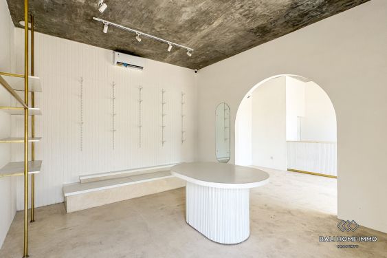 Image 1 from Espace commercial à louer à Pererenan Beachside