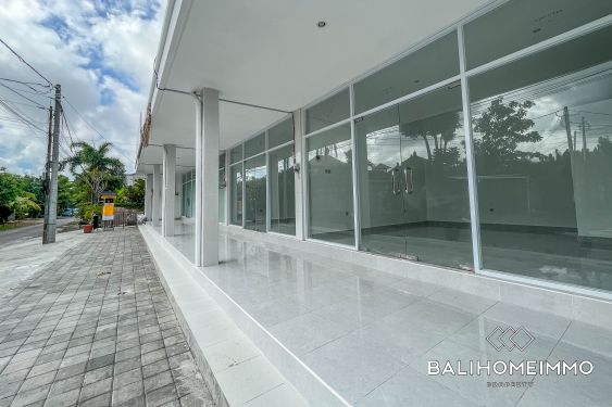 Image 2 from Espace commercial à louer à Seminyak