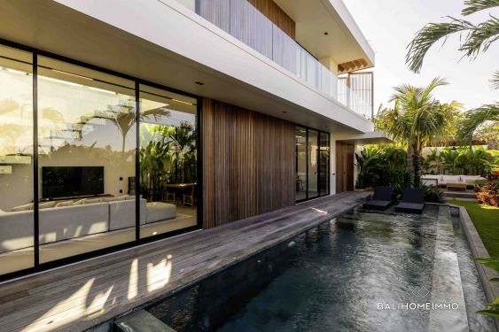 Image 2 from Disewakan Vila Kontemporer 3 Kamar dengan View Sawah di Padonan Canggu
