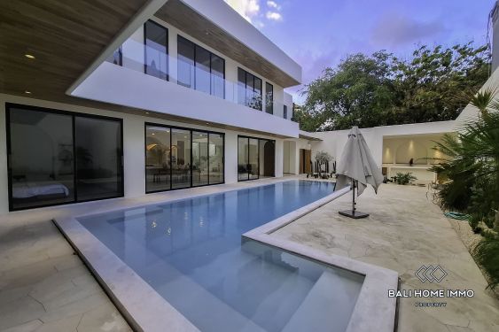 Image 1 from Villa exclusive de 5 chambres à vendre et à louer à Jimbaran – Design haut de gamme