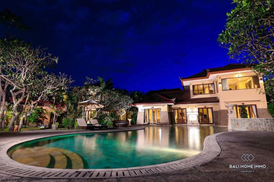 Image 2 from Spacious 7 Bedroom Villa for Sale Freehold in Bali Seminyak