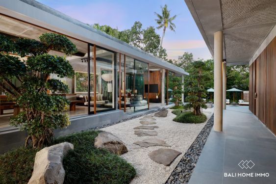Image 2 from Luxurious 7 Bedroom Villa for sale walking distance from Pererenan and Echo Beach