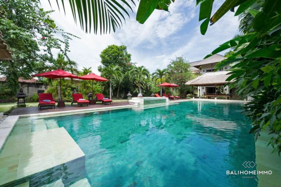 Image 1 from Luxury 6 Bedroom Villa for Sale Leasehold in Bali Seminyak Oberoi