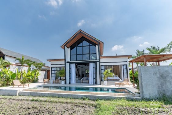 Image 1 from Vila Modern 2 Kamar Berpemandangan Sawah Hijau yang Memukau Dijual di Cepaka