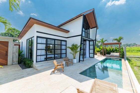 Image 2 from Vila Modern 2 Kamar Berpemandangan Sawah Hijau yang Memukau Dijual di Cepaka
